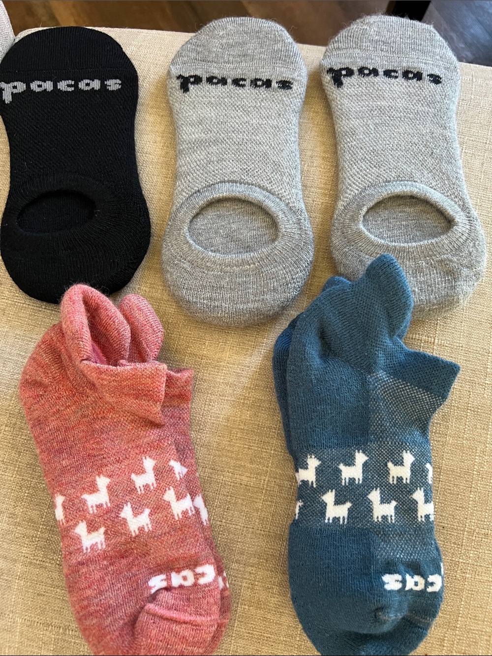 5 pair new Pacas socks sz small